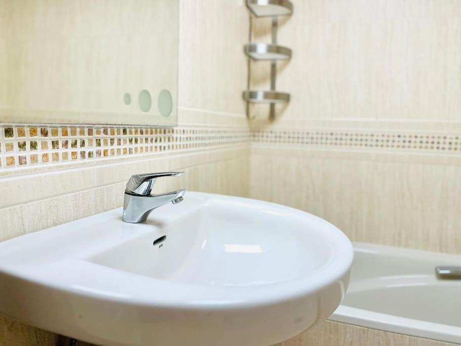 Apartamento Romanilla 12 Familiar Junto Al Mar *